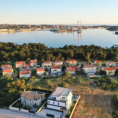 Aquarius Tatil Evi Pula