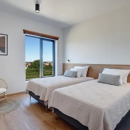 Aquarius Villa *